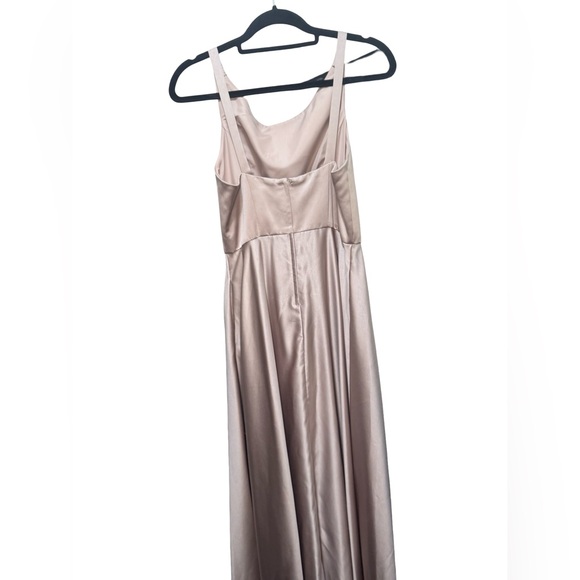 Chic Blush Evening Gown - Picture 3 of 6